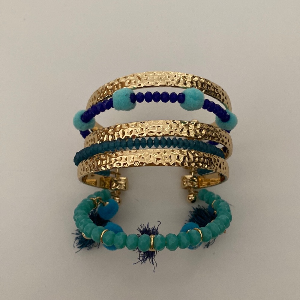 EUC Lilly Pulitzer cuff bangle